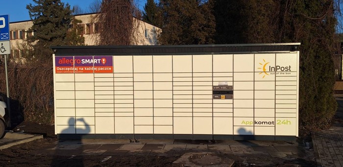 Paczkomat KCP01BAPP Obok Remko-Pol