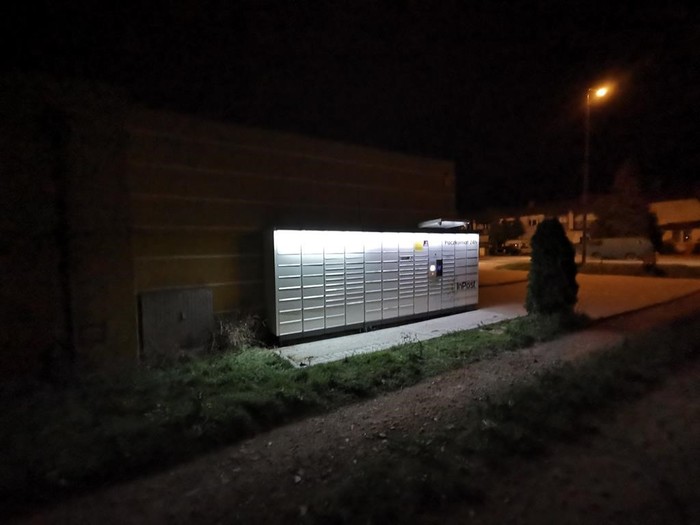 Paczkomat KCW01N Przy Chińskim Markecie