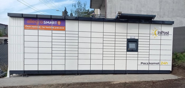 Paczkomat KCY04M Przy sklepie spożywczym
