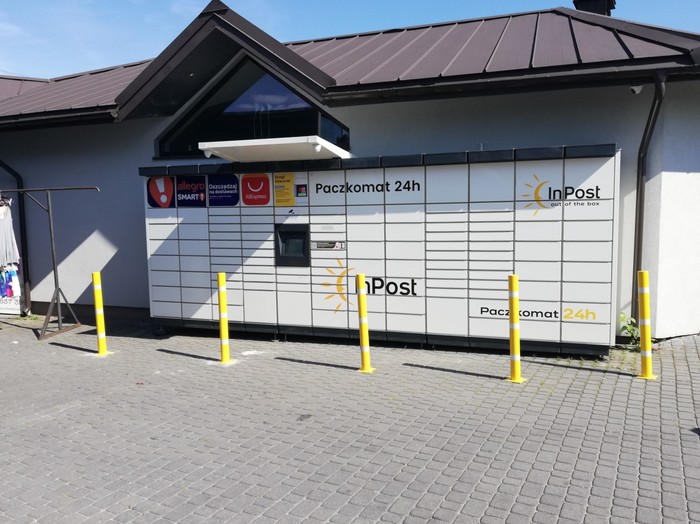 Paczkomat KDA01M Przy sklepie Kuferek