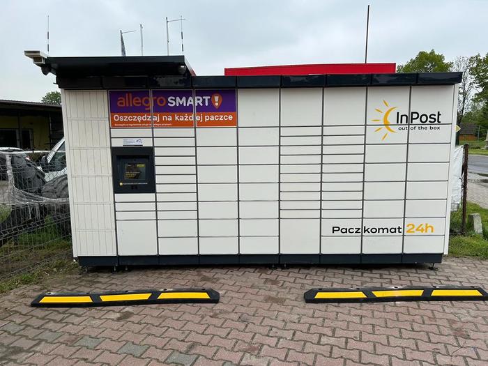 Paczkomat KDI01M Przy sklepie spożywczym