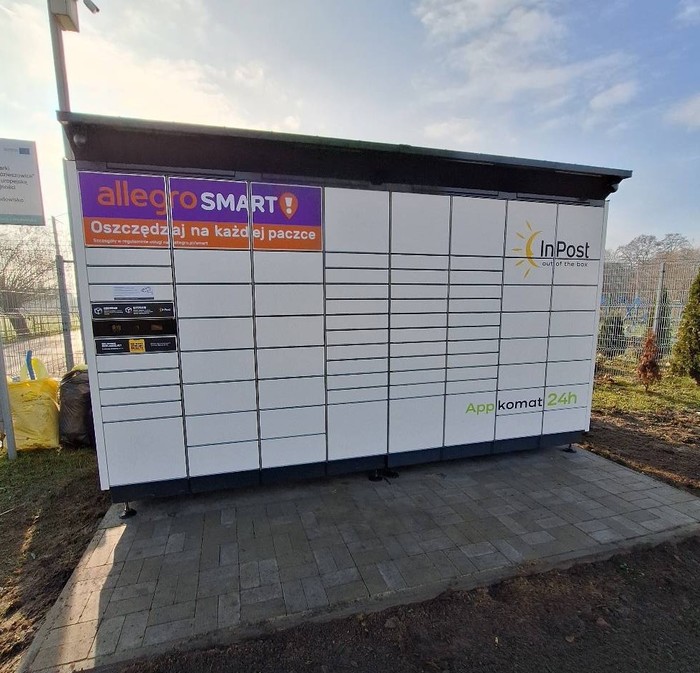 Paczkomat KEPA01BAPP Przed wejście na plac zabaw