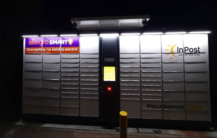 Paczkomat KIC02A Stacja paliw MOL