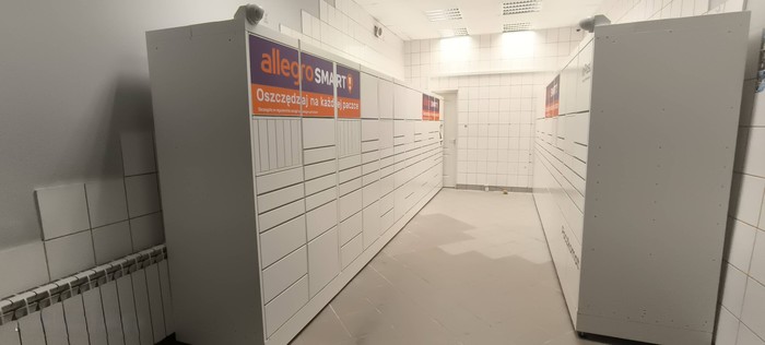 Paczkomat KIE01H W lokalu