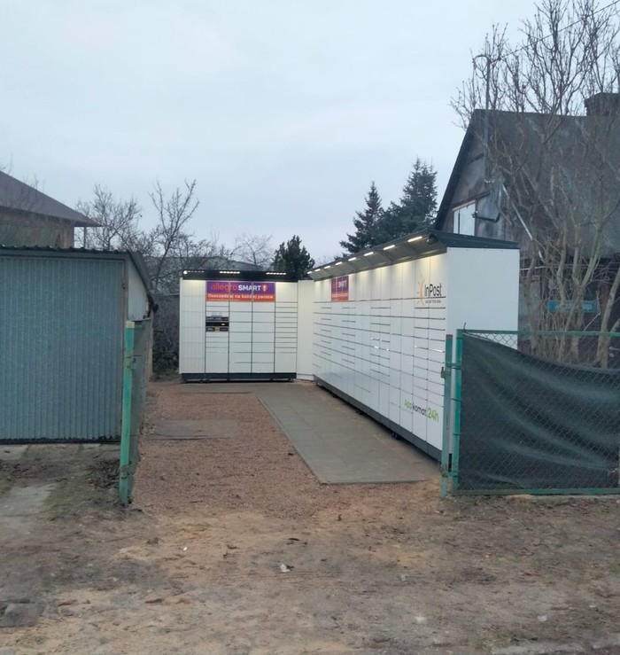 Paczkomat KIE05BAPP na prywatnej posesji