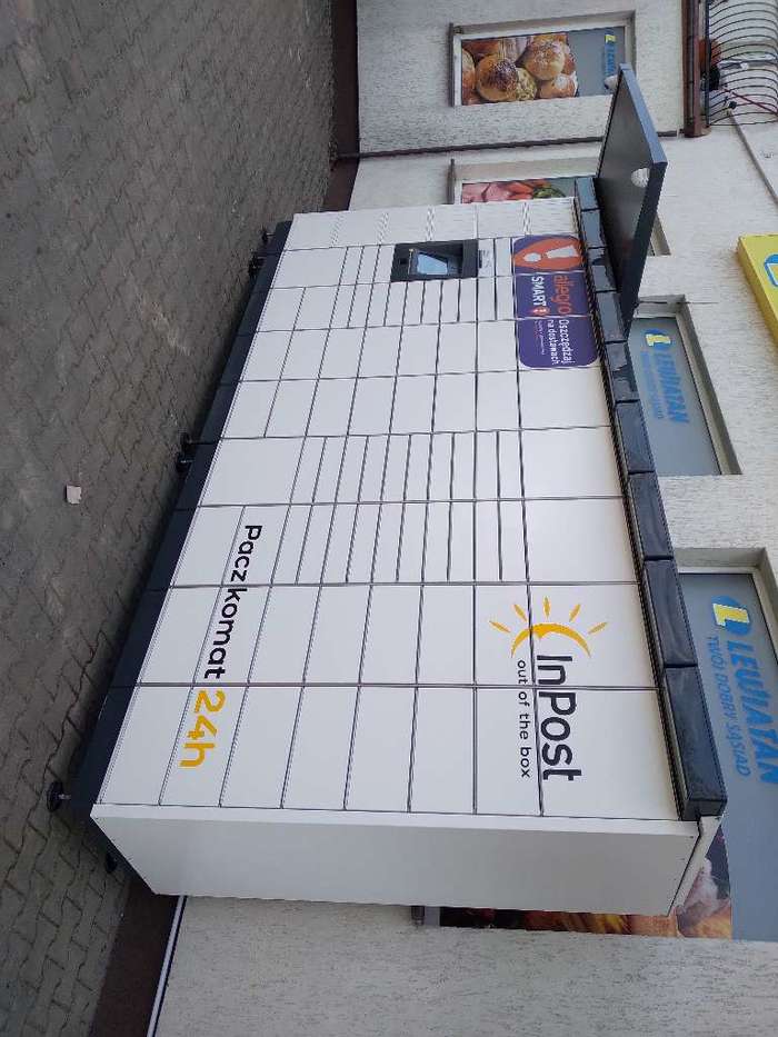 Paczkomat KIY01M Przy sklepie Lewiatan
