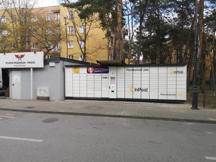 Поштомат KJN01A Przy Studio Przemian Pasja