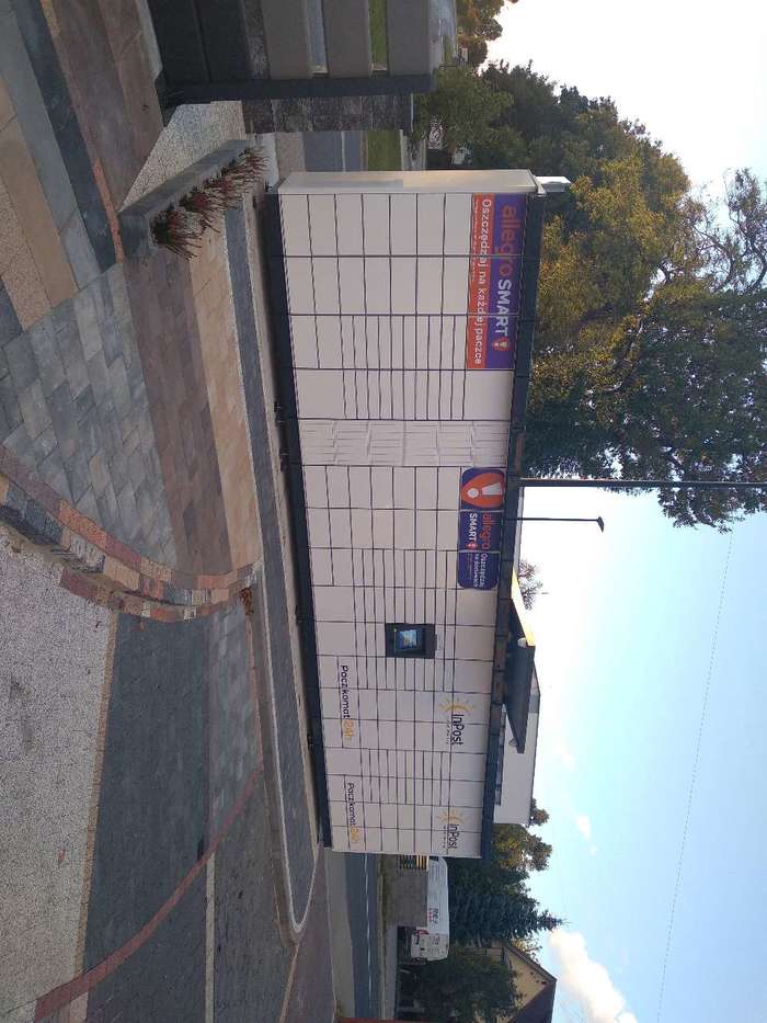 Parcel Locker KKZ12M Przy zakładzie usługowo-produkcyjnym