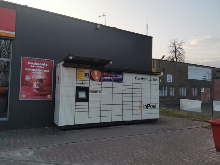 Parcel Locker KLU03M Na terenie stacji Circle K