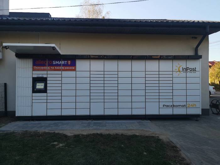 Paczkomat KLY02M przy sklepie spożywczym U Patrycji