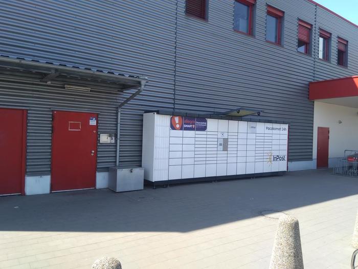 Paczkomat KNO01N Przy markecie Kaufland