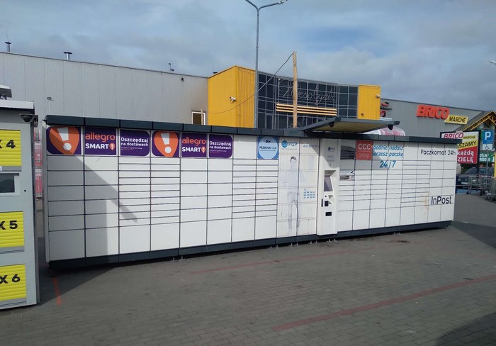 Paczkomat KOL02L Przy markecie Bricomarche