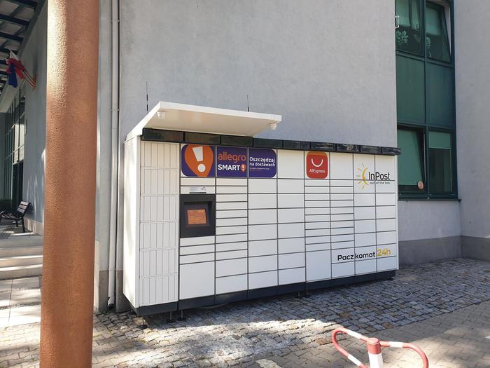 Paczkomat KOL04M Przy Hotelu Polonia