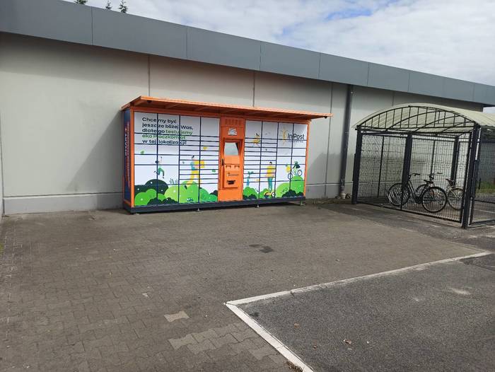 Paczkomat KON01G Przy markecie Kaufland