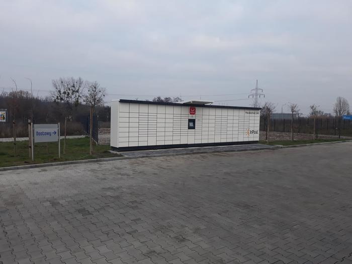 Paczkomat KON05M Przy sklepie Lidla