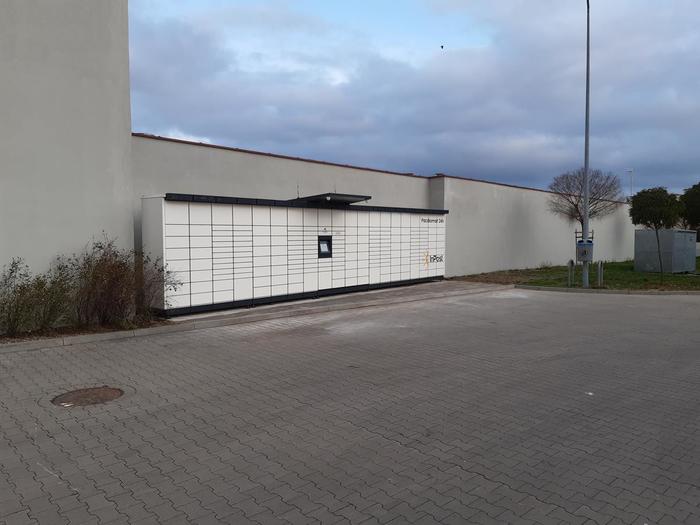Paczkomat KOO01M Przy sklepie Lidl