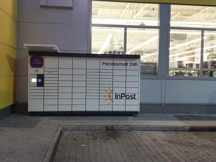 Paczkomat KOO03N Przy sklepie Brico Marche