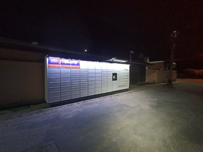 Paczkomat KOQ01M Przy sklepie IWEX
