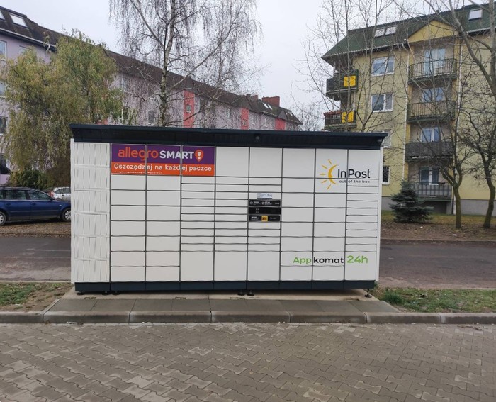 Paczkomat KOR02BAPP Przy markecie
