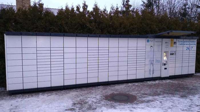 Paczkomat KOS03L Przy prywatnej posesji