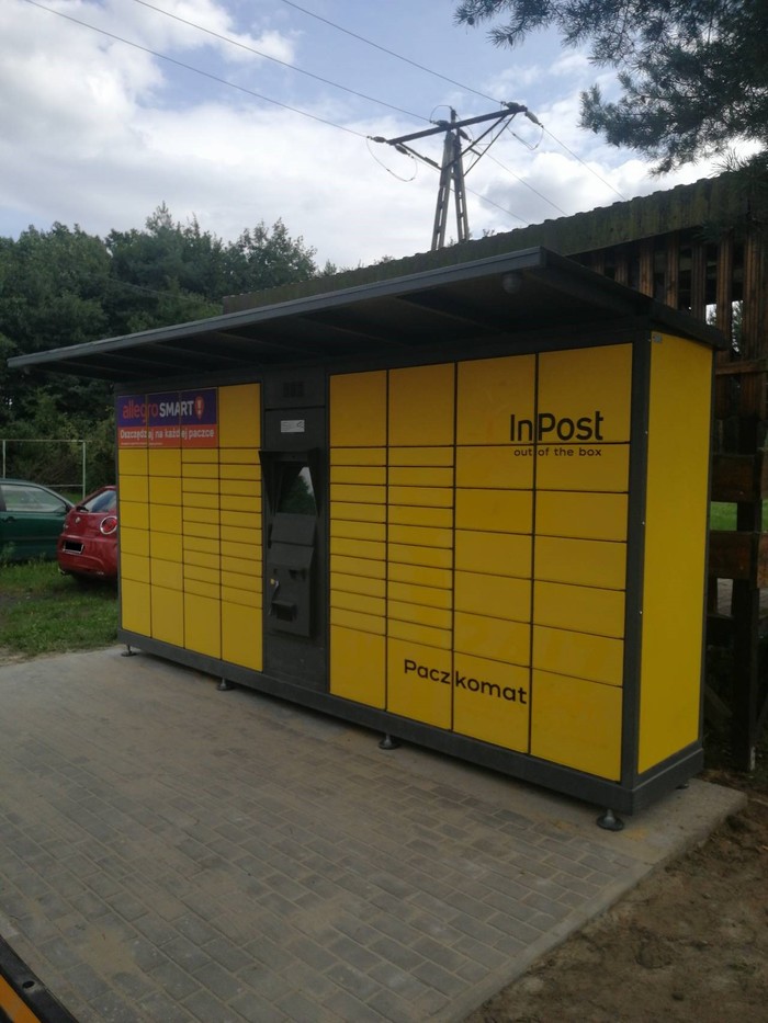 Paczkomat KOTL01G Obok boiska i siłowni plenerowej