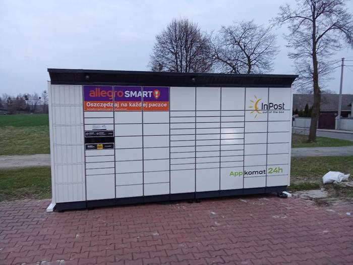 Paczkomat KOYA01BAPP parking przy remizie OSP