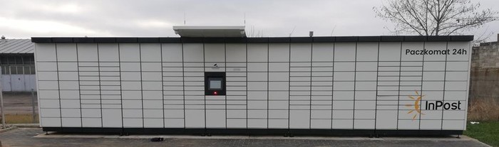 Parcel Locker KPO01M Na parkingu sklepu Lidl
