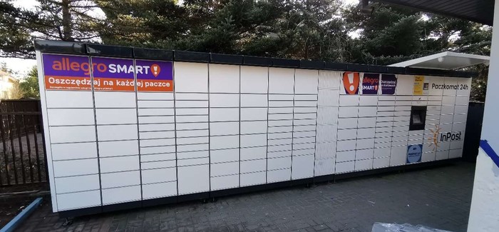 Paczkomat KPX01M Przy sklepie Żabka