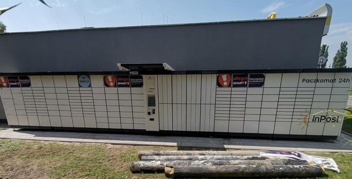 Paczkomat KRA01AP Stacja paliw MOL