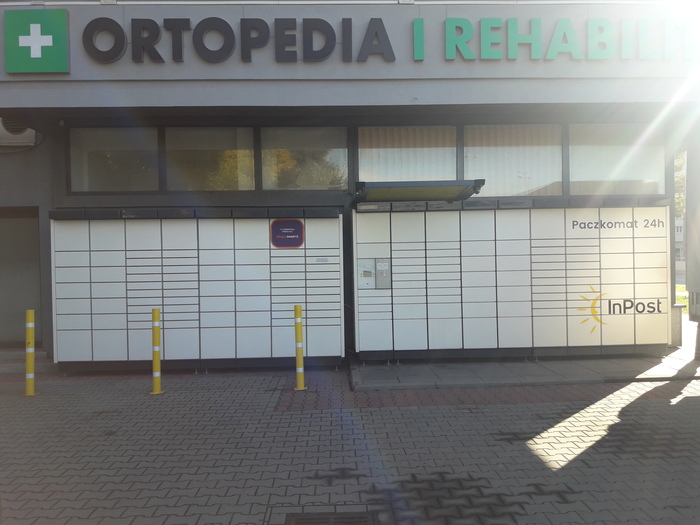 Paczkomat KRA05N Przy banku BPH