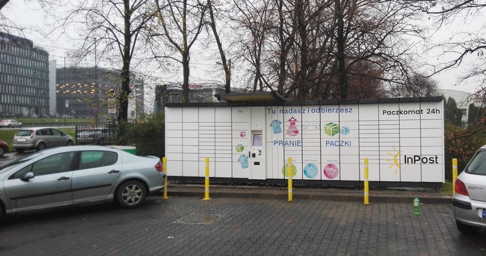 Parcel Locker KRA07MP Stacja paliw BP