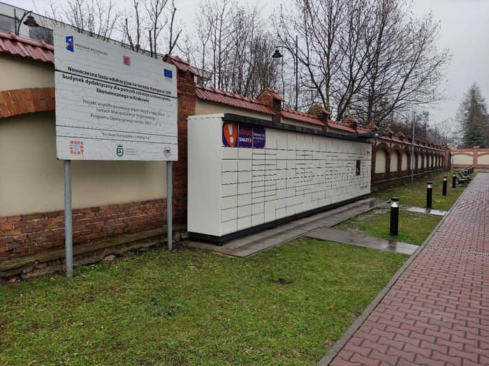 Paczkomat KRA103M Przy Uniwersytecie Ekonomicznym