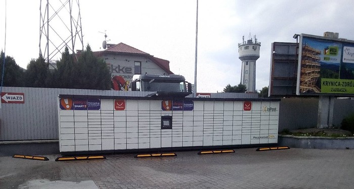Parcel Locker KRA106M Na Samoobsługowej Myjni 24h