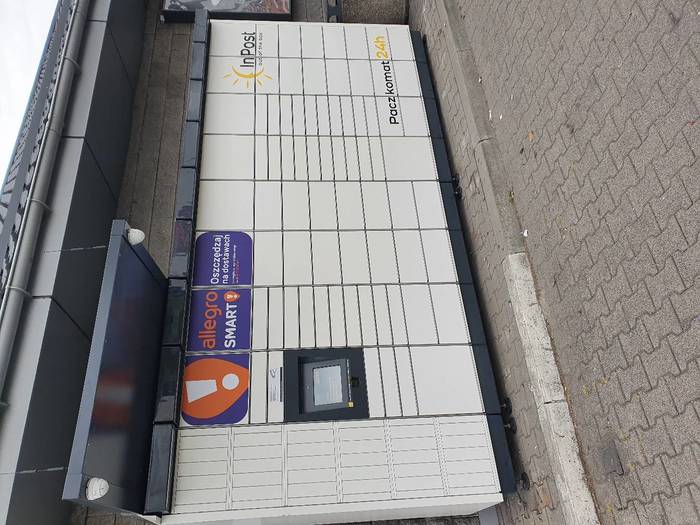 Paczkomat KRA124M Stacja Amic Energy
