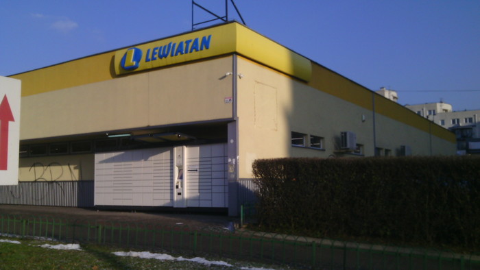 Paczkomat KRA24A Przy sklepie Lewiatan
