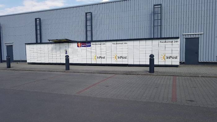Paczkomat KRA25A Przy markecie Carrefour