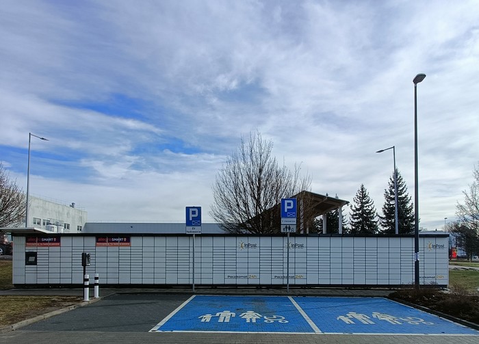 Paczkomat KRA275M Przy sklepie ALDI