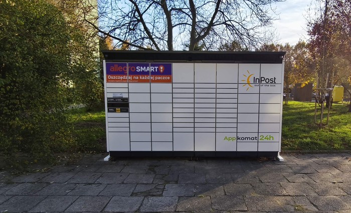 Parcel Locker KRA27BAPP Przed Szkołą Podstawową nr 21