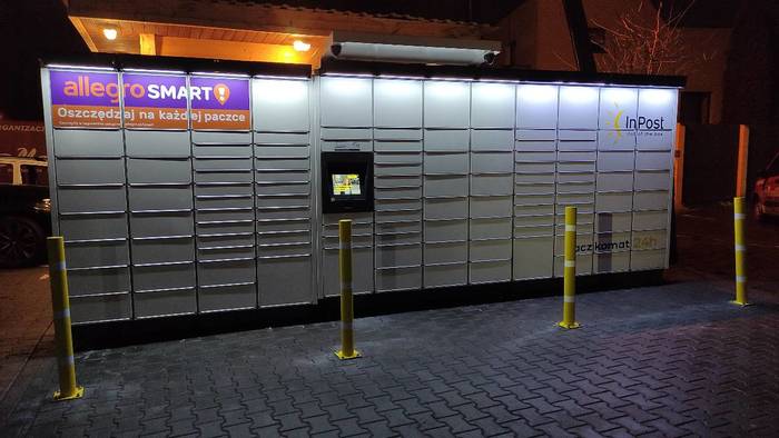 Parcel Locker KRA285M Parking Restauracji Magillo