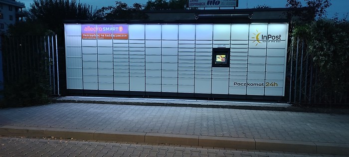 Parcel Locker KRA354M Posesja Na Zakolu Wisły 8