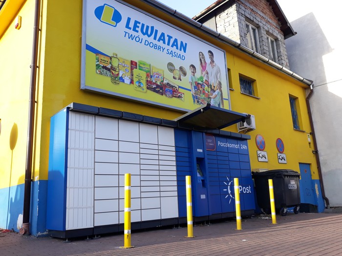 Paczkomat KRA36A Przy markecie Lewiatan