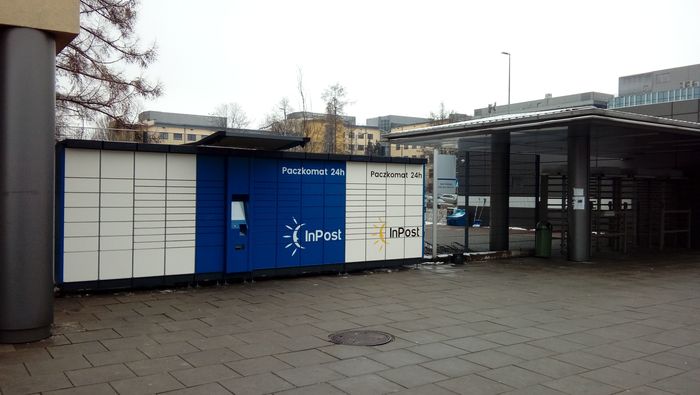 Parcel Locker KRA38A Przy zakładach Philip Morris