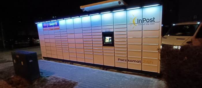 Поштомат KRA394M Przy parkingu Spółdzielni