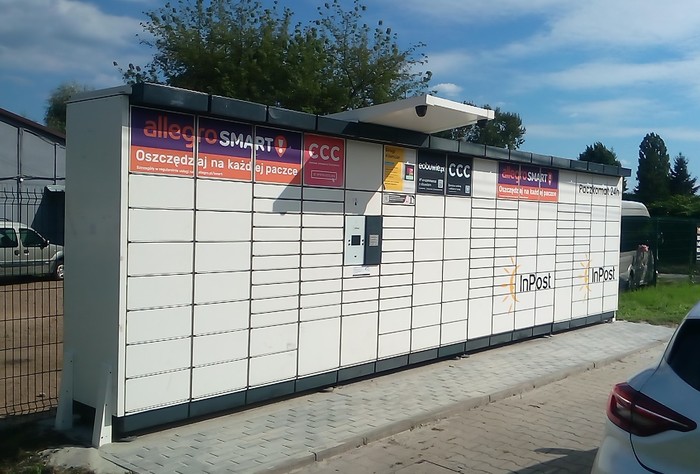 Paczkomat KRA61N Obiekt Biurowo-Magazynowy, Kraków ul. Gromadzka 46
