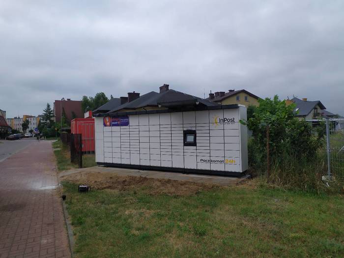 Paczkomat KRC03M parking od ul. Danuty