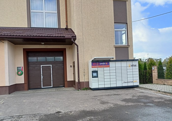 Paczkomat KRG01M przy OSP