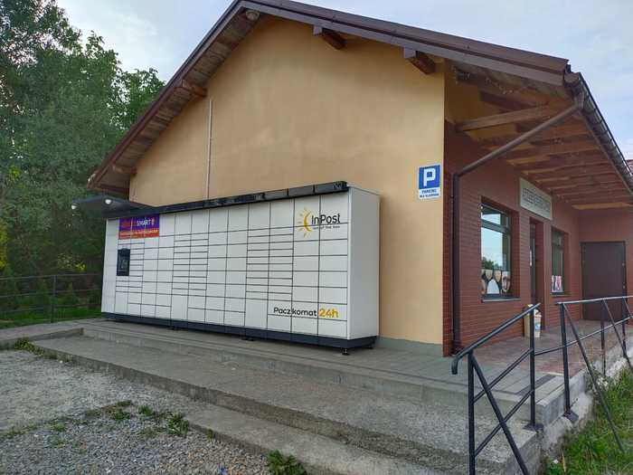 Parcel Locker KRO16M Przy sklepie spożywczym