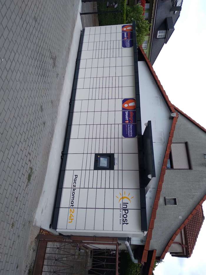 Paczkomat KRP07M Przed prywatną posesją