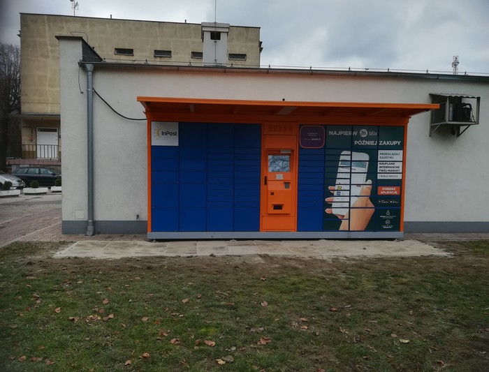 Paczkomat KRS02G Stacja paliw Watis