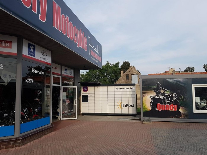 Paczkomat KRS02M Przy salonie Motocyklowym